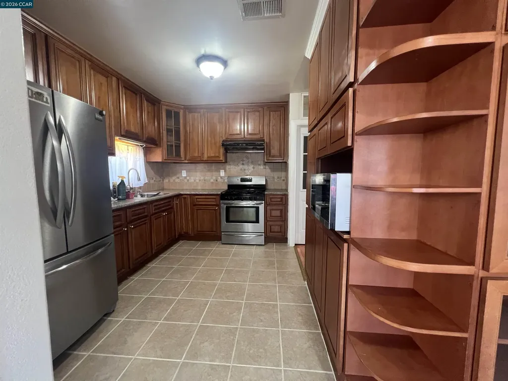 1954 48th Avenue Oakland CA 94601