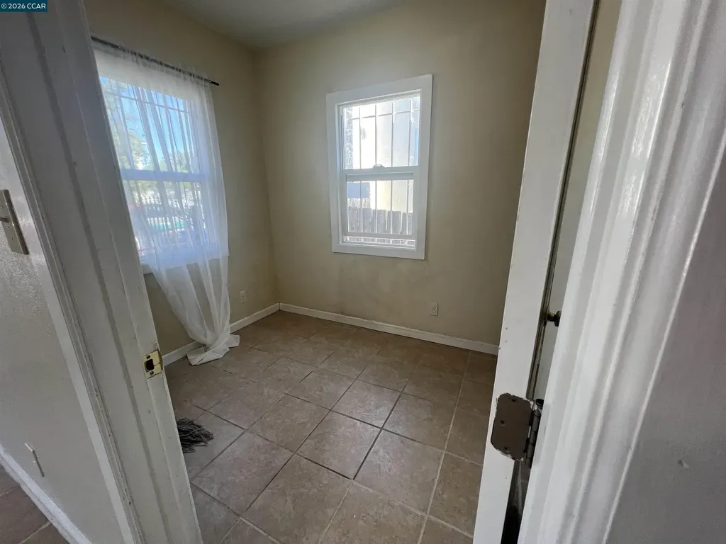 1954 48th Avenue Oakland CA 94601