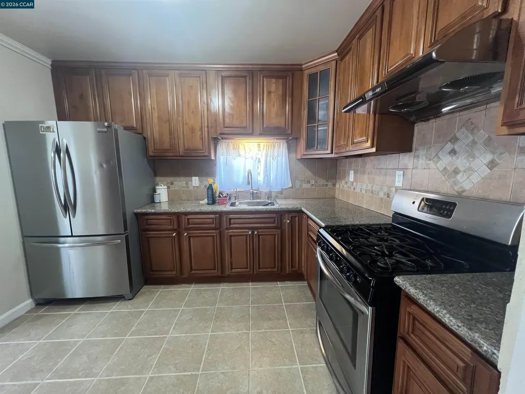 1954 48th Avenue Oakland CA 94601