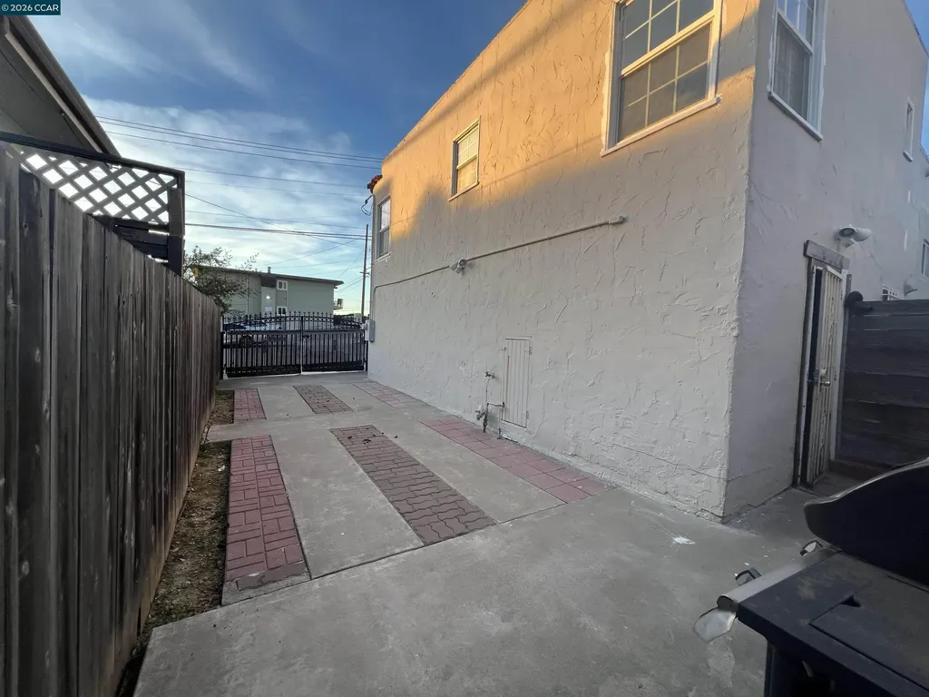 1954 48th Avenue Oakland CA 94601