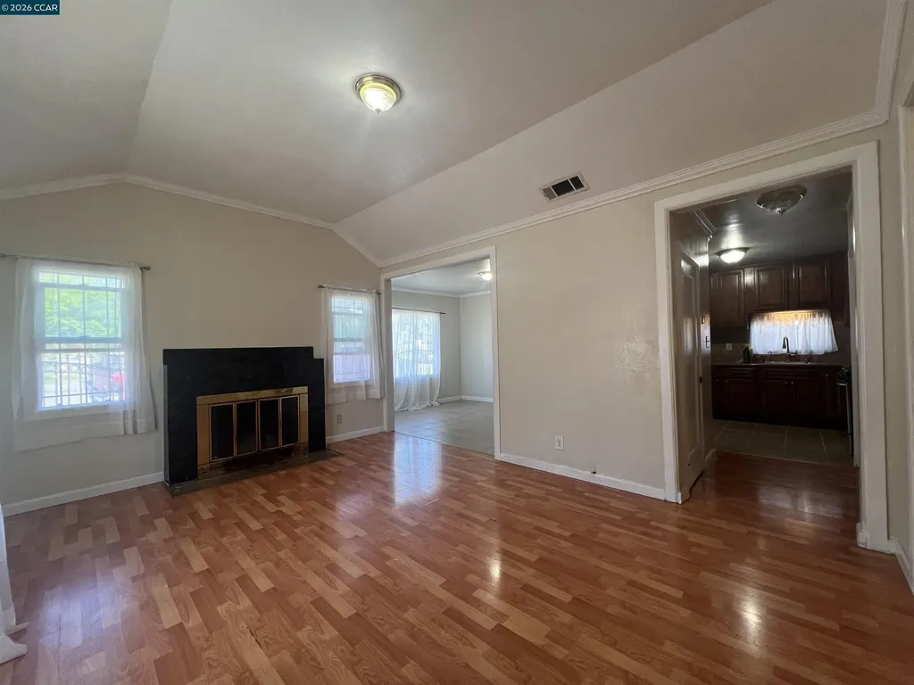 1954 48th Avenue Oakland CA 94601