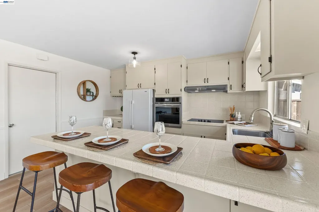 121 Ardith Drive Orinda CA 94563