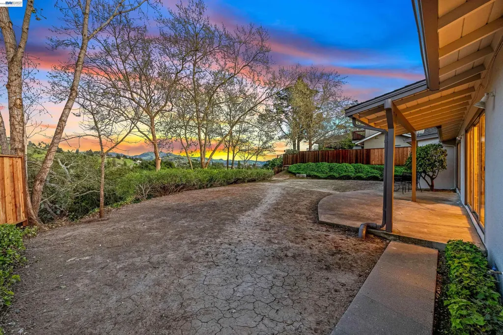 121 Ardith Drive Orinda CA 94563