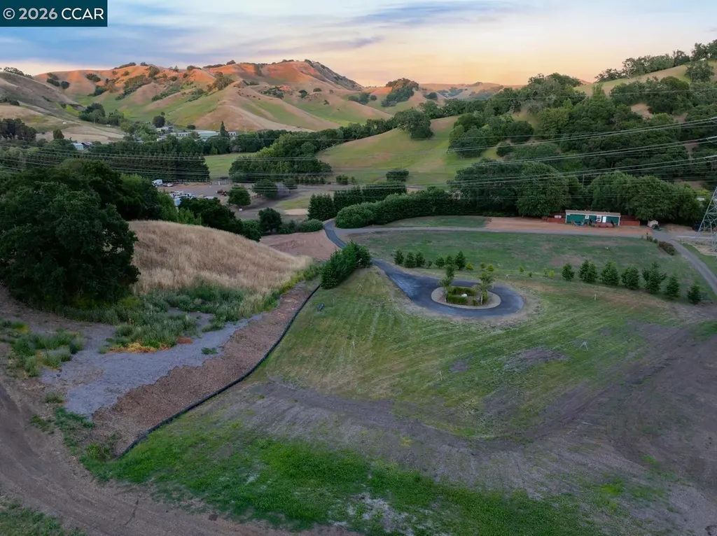 60 Hampton Martinez CA 94553