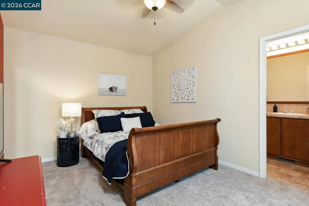 60 Hampton Martinez CA 94553