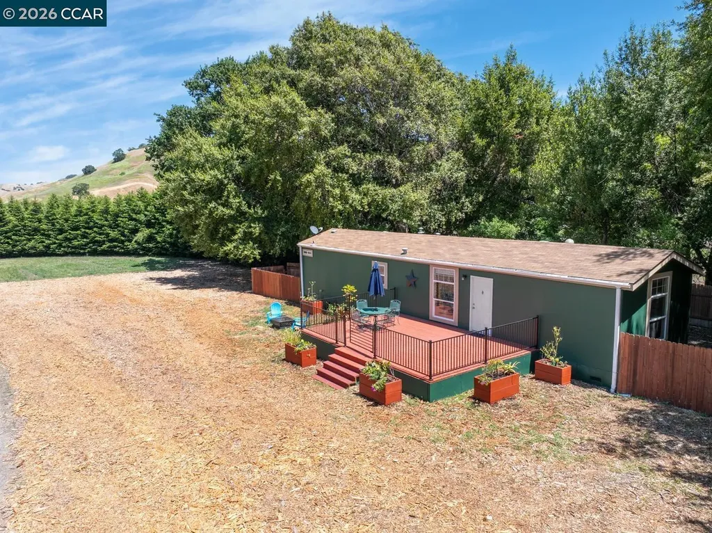 60 Hampton Martinez CA 94553