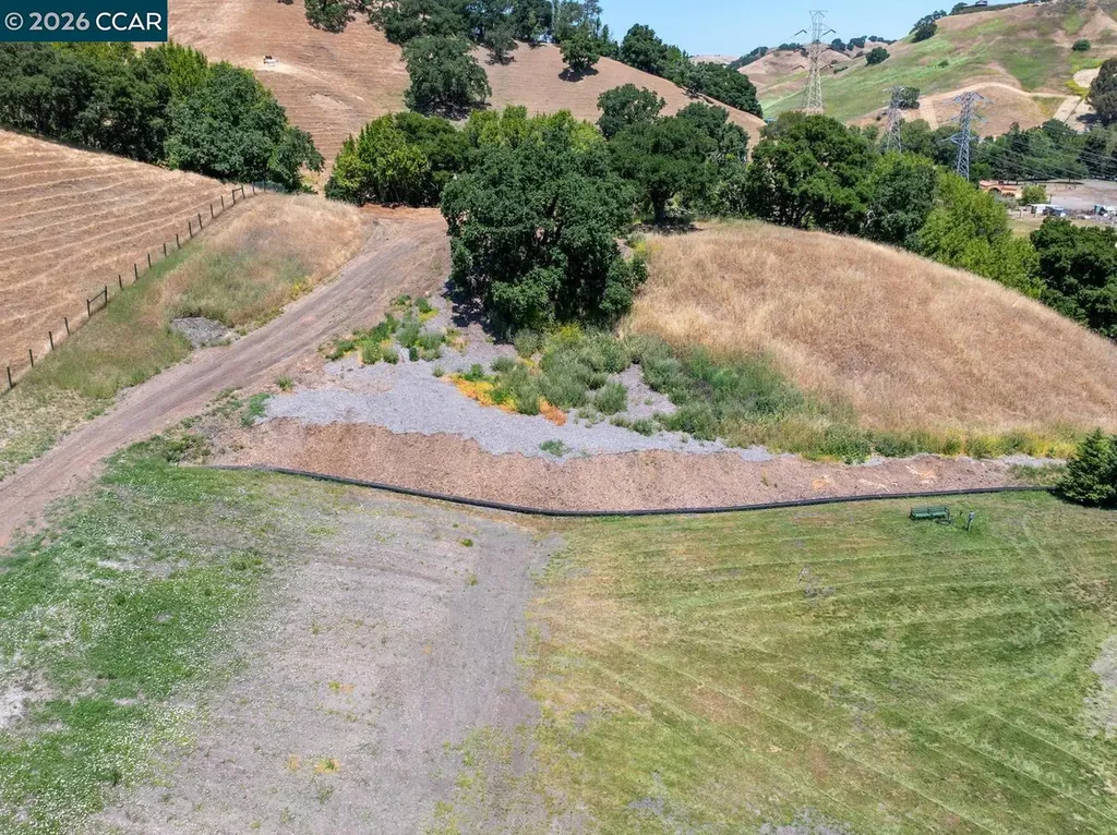 60 Hampton Martinez CA 94553