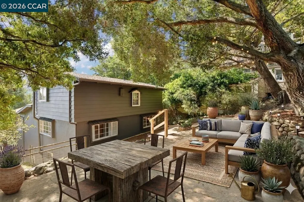 5716 Merriewood Drive Oakland CA 94611