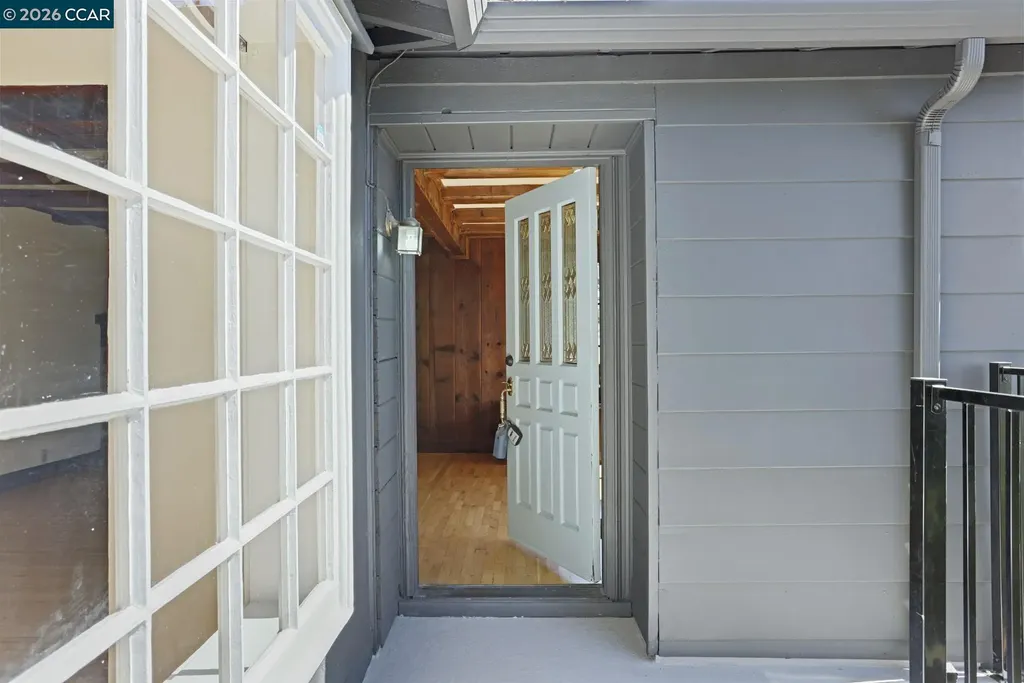 5716 Merriewood Drive Oakland CA 94611