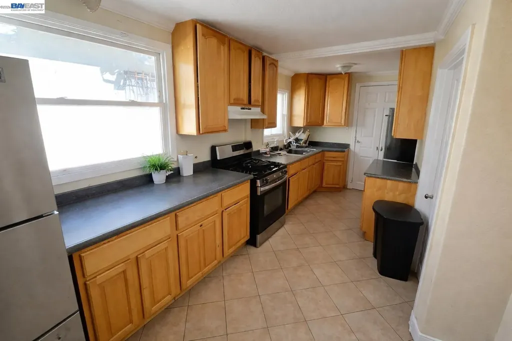 1710 Gaynor Avenue Richmond CA 94801