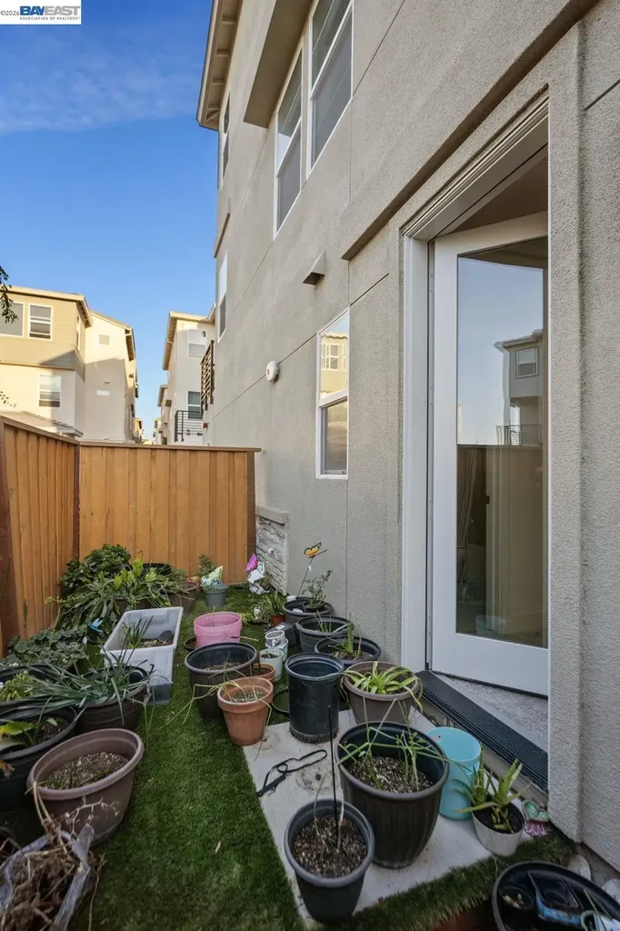 6065 Bullion Lane Dublin CA 94568