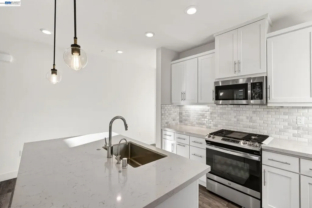 6065 Bullion Lane Dublin CA 94568