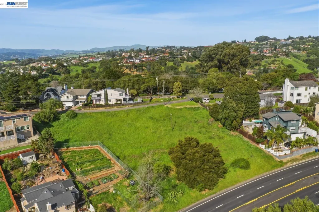 27188 Hayward Boulevard Hayward CA 94542