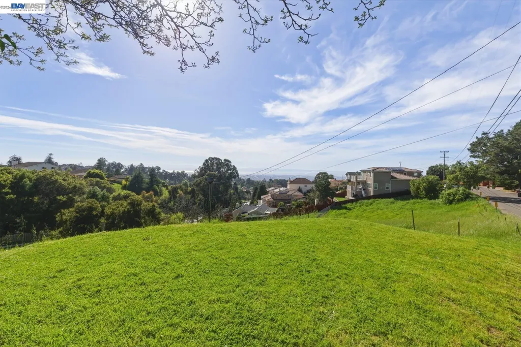 27188 Hayward Boulevard Hayward CA 94542