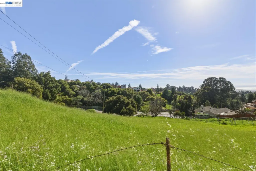 27188 Hayward Boulevard Hayward CA 94542