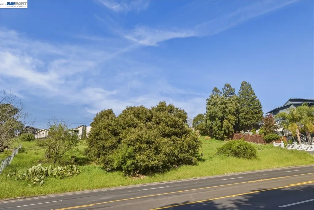 27188 Hayward Boulevard Hayward CA 94542