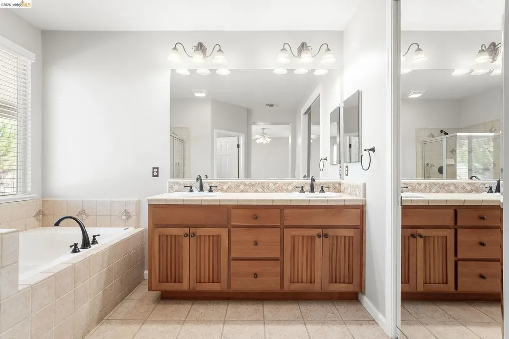 6956 New Melones Circle Discovery Bay CA 94505