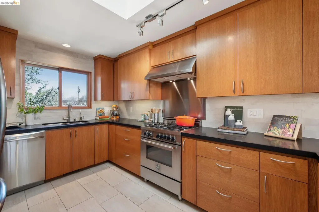 1260 63rd Street Emeryville CA 94608