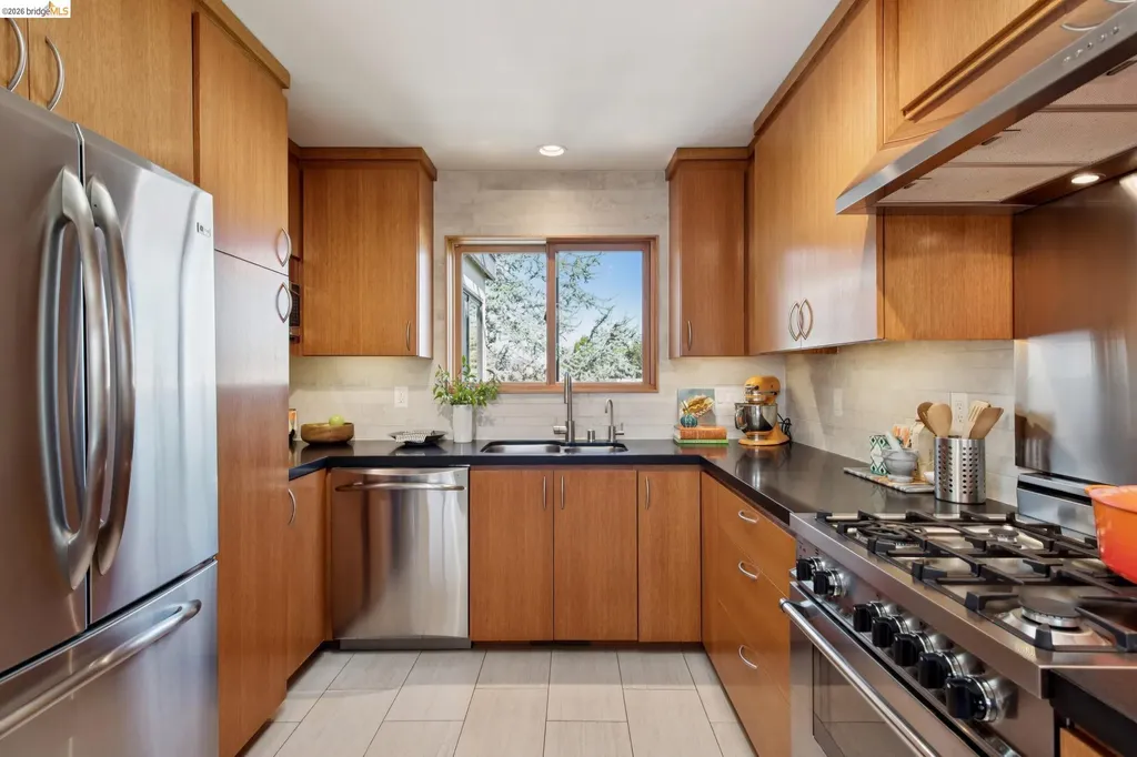 1260 63rd Street Emeryville CA 94608