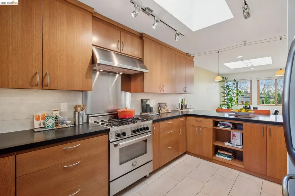 1260 63rd Street Emeryville CA 94608