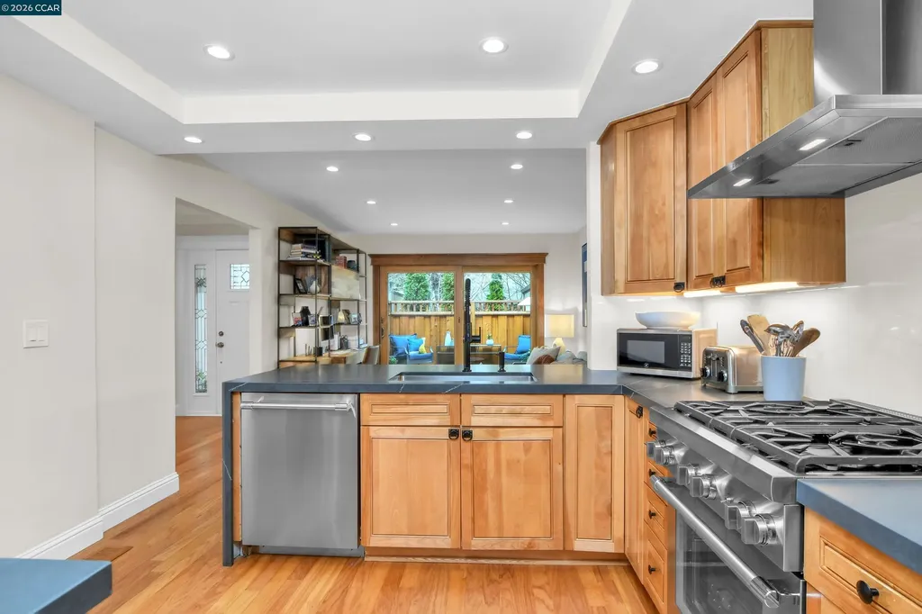 188 Alamo Square Alamo CA 94507