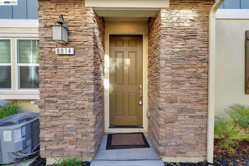 6914 Geyserville Street Dublin CA 94568