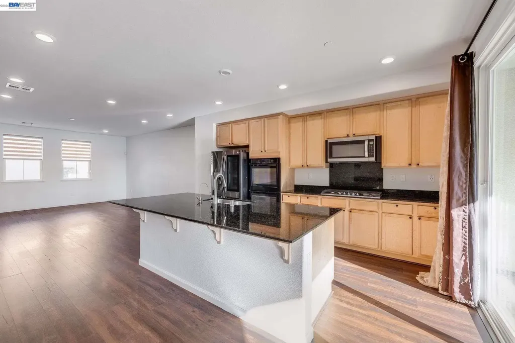 6914 Geyserville Street Dublin CA 94568