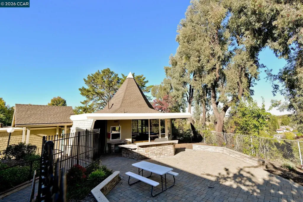523 Thistle Circle Martinez CA 94553