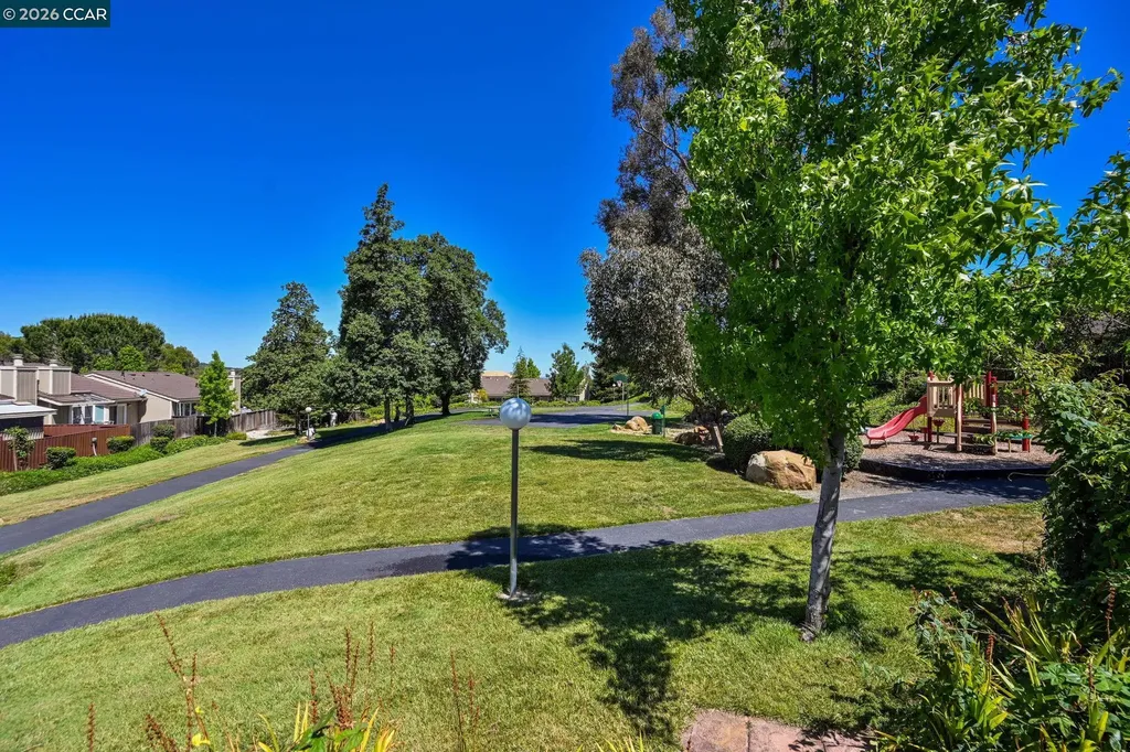 523 Thistle Circle Martinez CA 94553