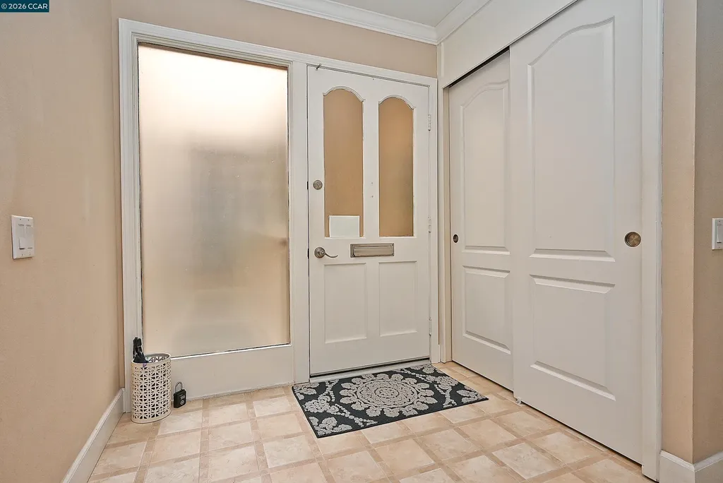 1160 Singingwood Court #5 Walnut Creek CA 94595