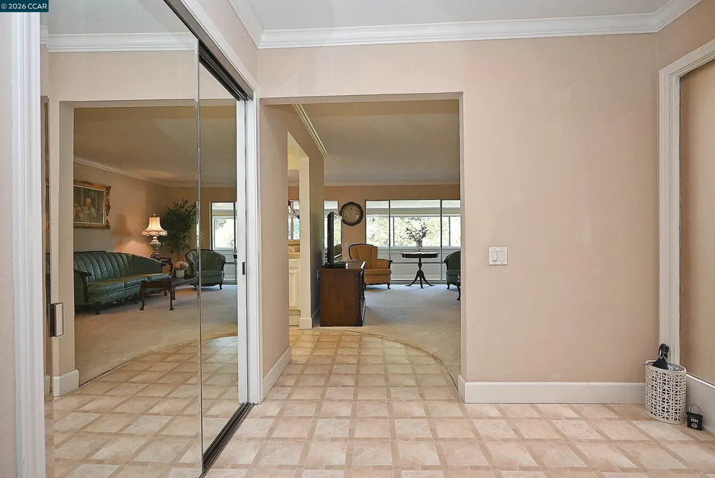 1160 Singingwood Court #5 Walnut Creek CA 94595