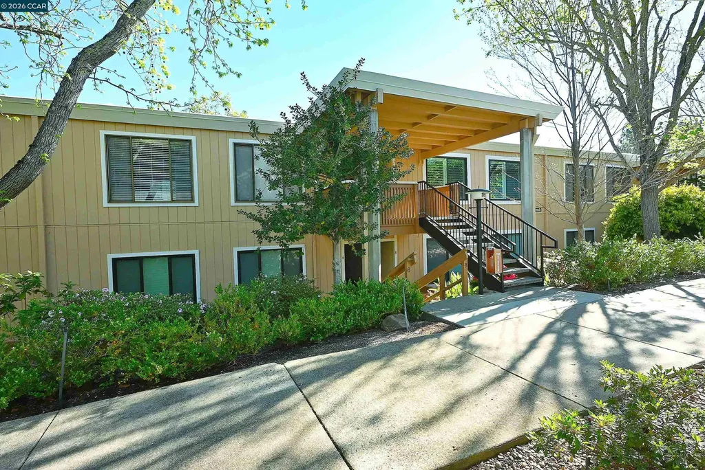 1160 Singingwood Court #5 Walnut Creek CA 94595