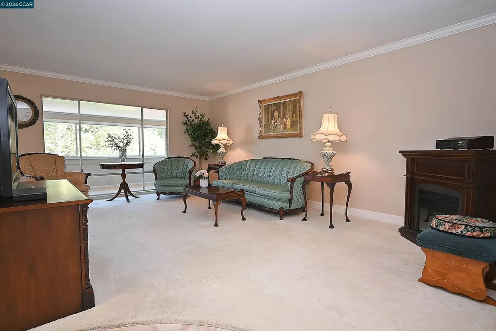 1160 Singingwood Court #5 Walnut Creek CA 94595