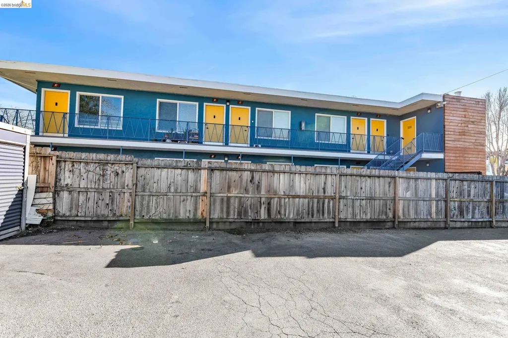 605 San Pablo Albany CA 94706