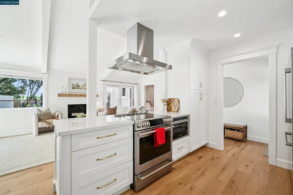 31 Ascot Place Moraga CA 94556