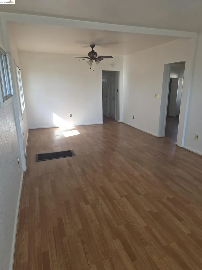 5432 Bancroft Avenue Oakland CA 94601