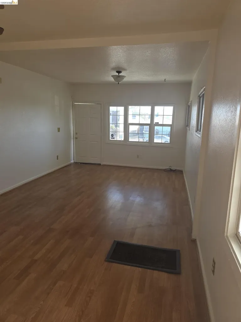 5432 Bancroft Avenue Oakland CA 94601