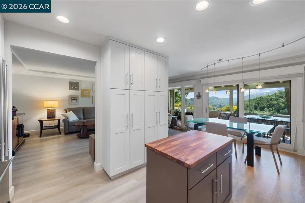 2100 Skycrest Drive Walnut Creek CA 94595