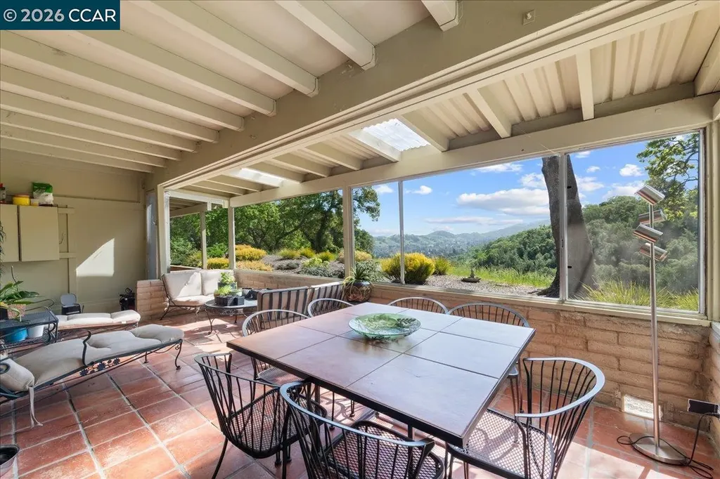 2100 Skycrest Drive Walnut Creek CA 94595