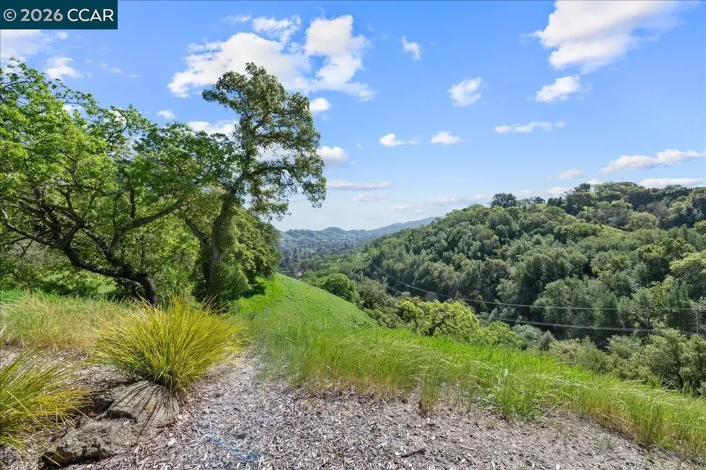 2100 Skycrest Drive Walnut Creek CA 94595