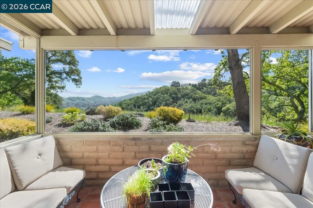 2100 Skycrest Drive Walnut Creek CA 94595