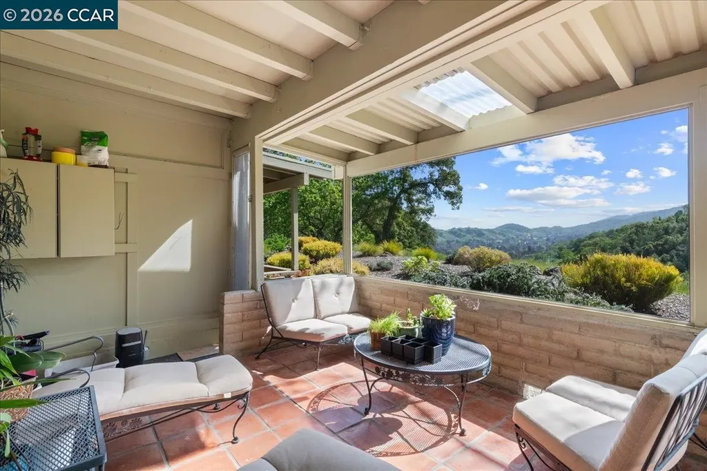 2100 Skycrest Drive Walnut Creek CA 94595