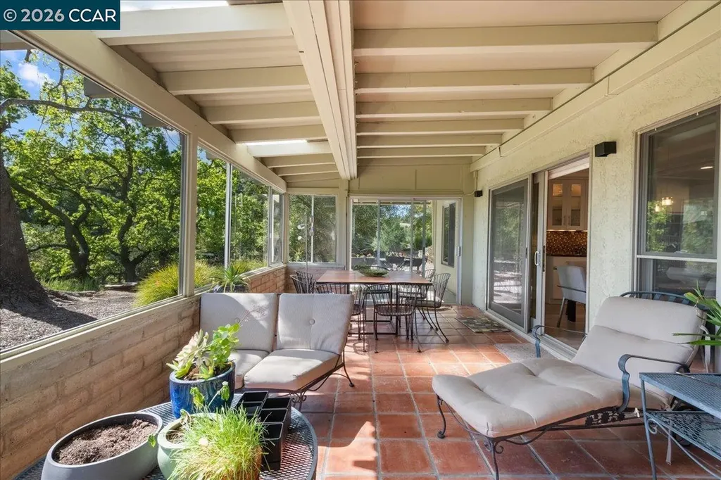 2100 Skycrest Drive Walnut Creek CA 94595