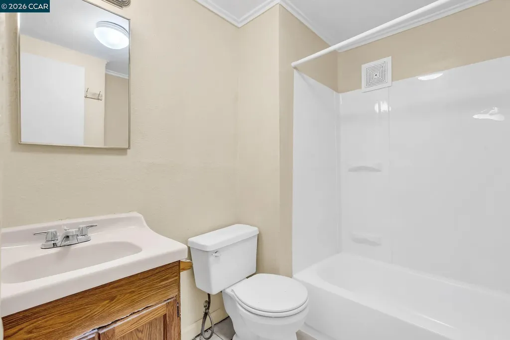 2150 35th Avenue Oakland CA 94601
