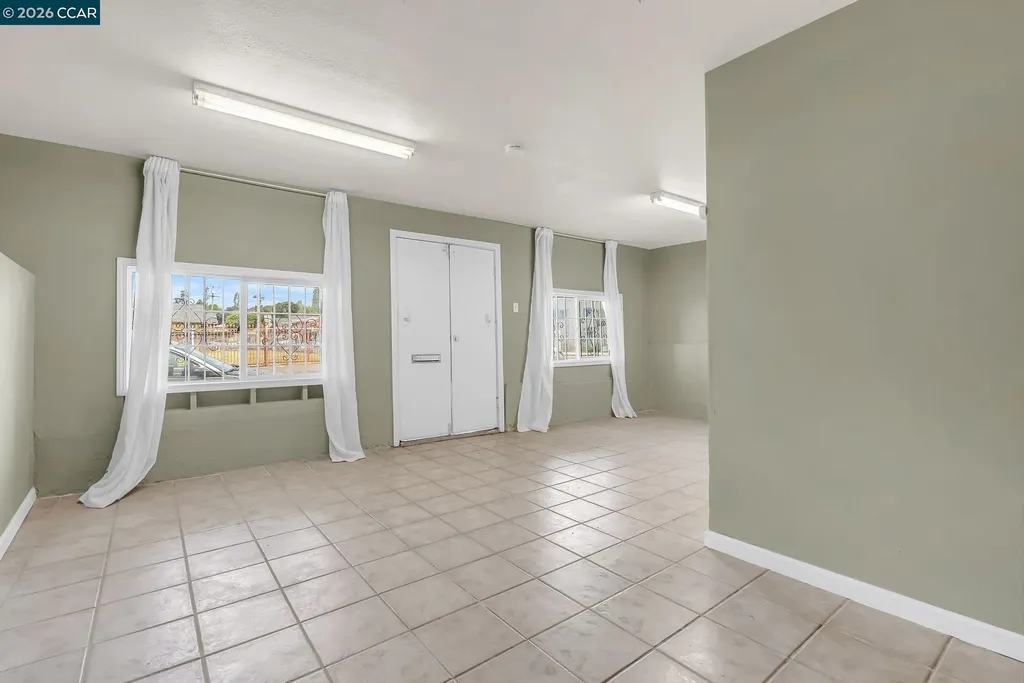 2150 35th Avenue Oakland CA 94601