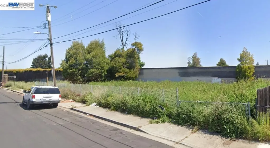22680 Happyland Avenue Hayward CA 94541