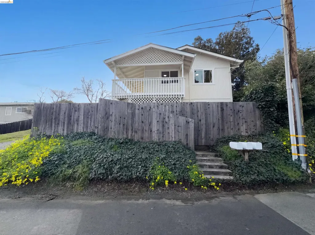 2291 Yale Street Martinez CA 94553
