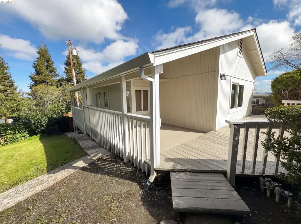 2291 Yale Street Martinez CA 94553