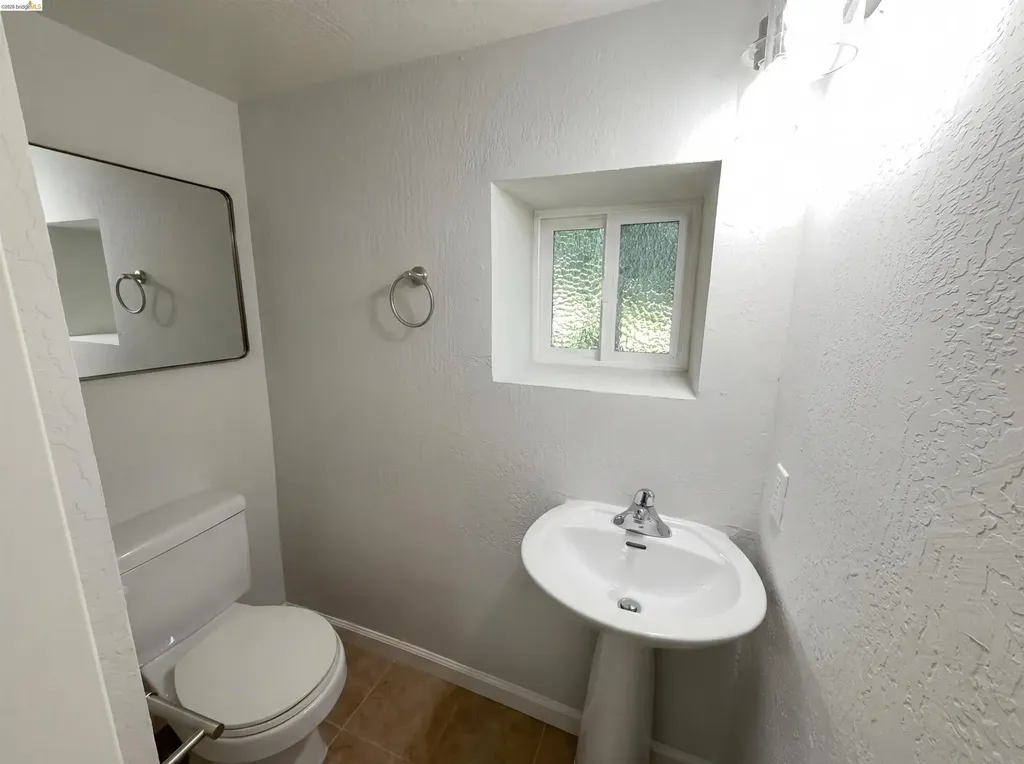 2291 Yale Street Martinez CA 94553