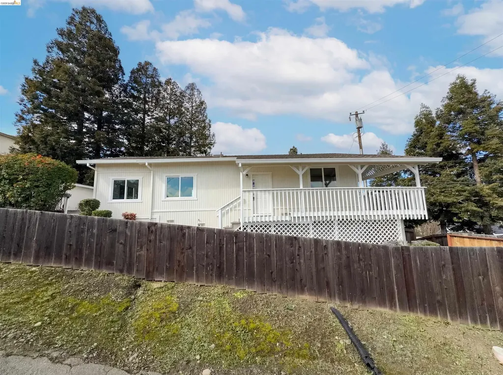 2291 Yale Street Martinez CA 94553